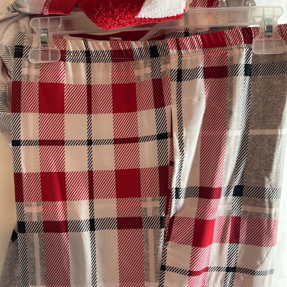 Secret treasure 3 piece pajama set. - Picture 7 of 8